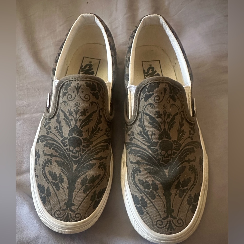 Vans slip on Women’s size 7.5